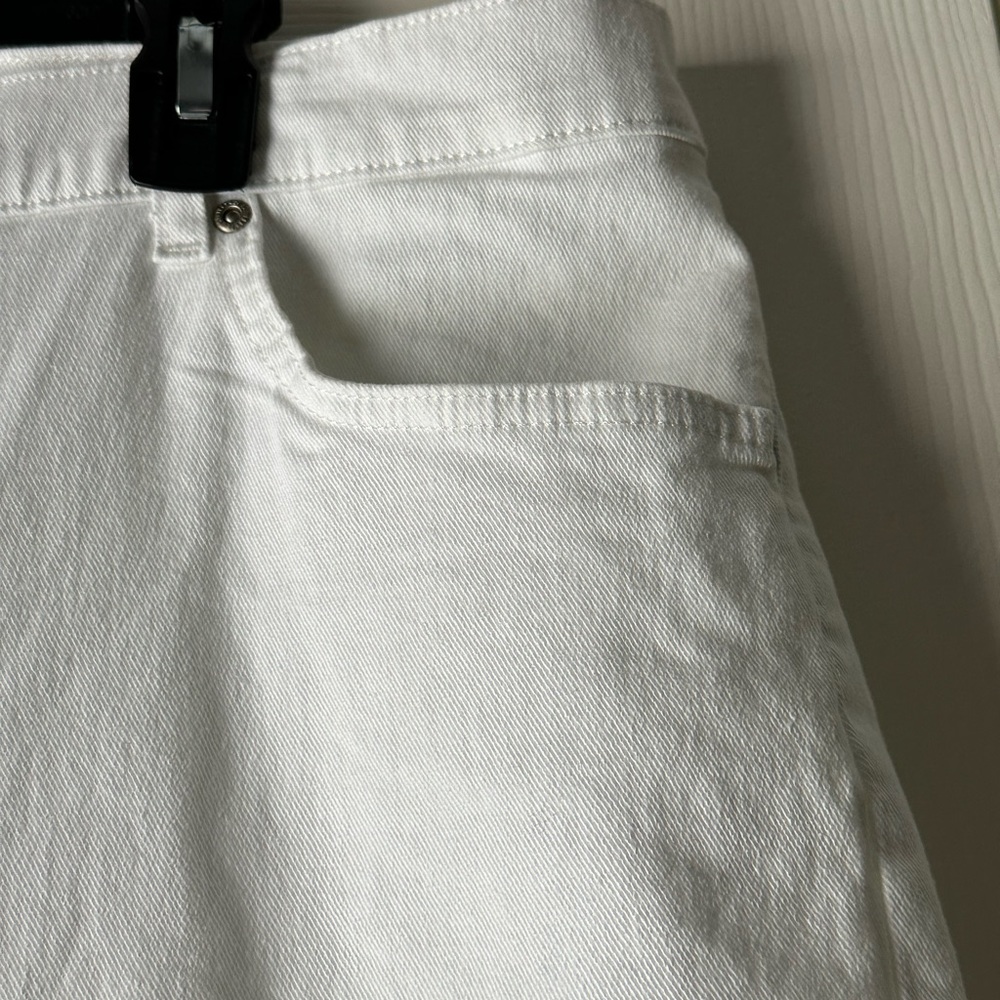 Jeans - Picture 4 of 5
